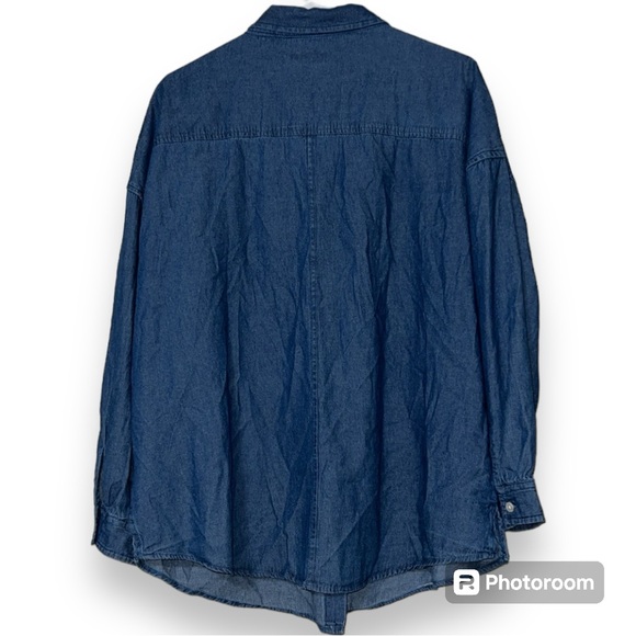 Wonderly size medium demin button front long sleeve top - Picture 9 of 10